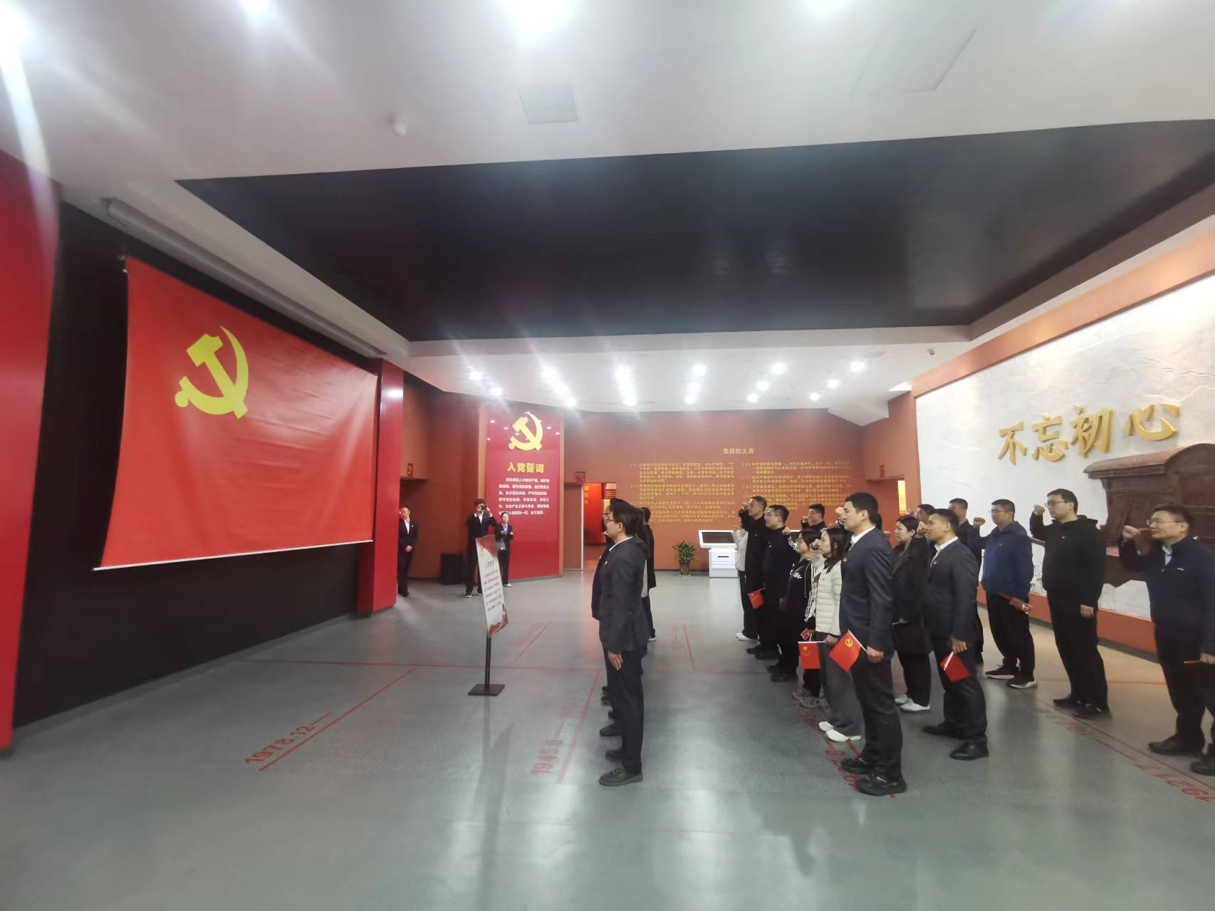 图片2.png 图片2.png